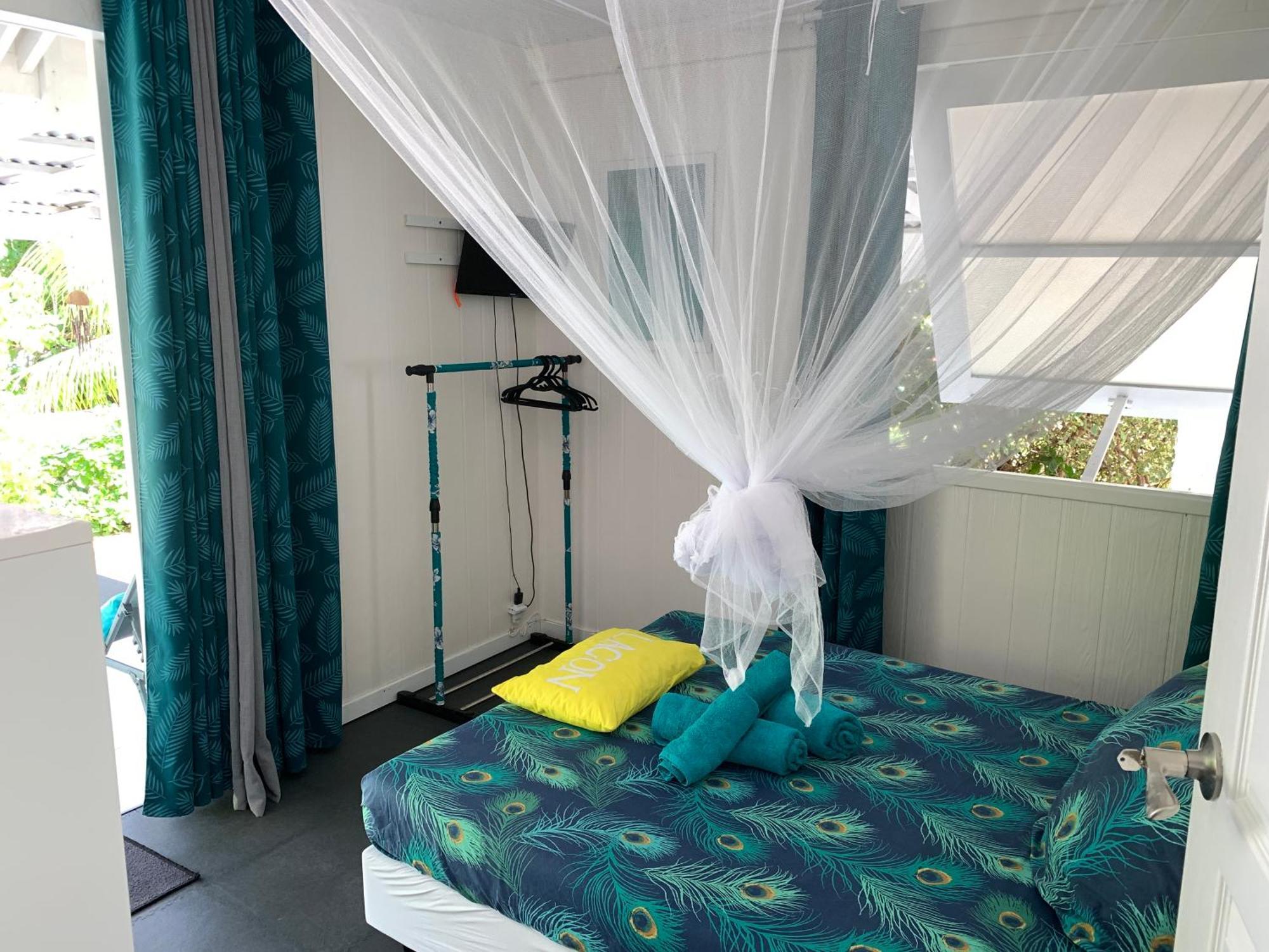 Le fare bleu Tiputa Rangiroa Apartment Bagian luar foto