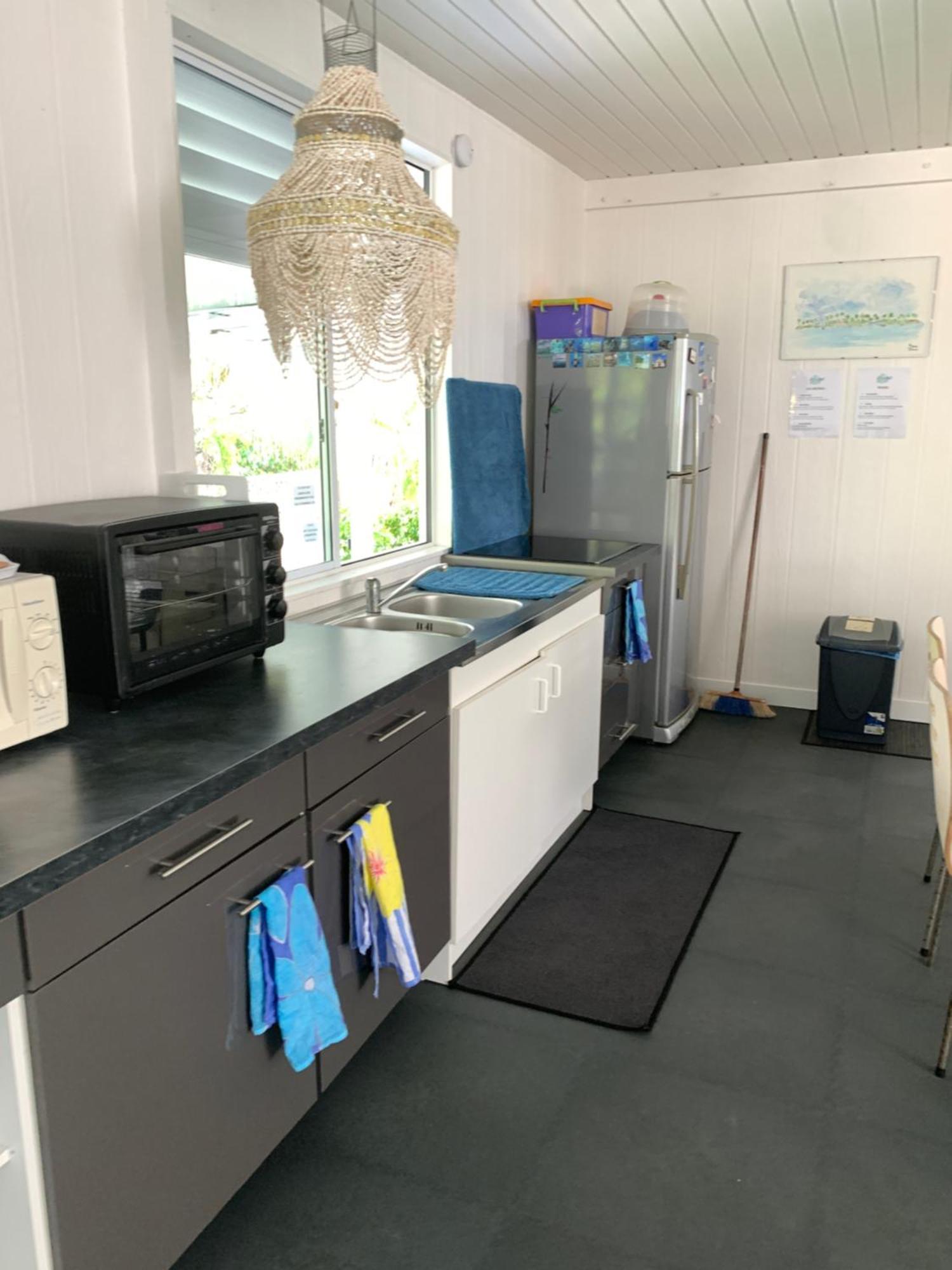 Le fare bleu Tiputa Rangiroa Apartment Bagian luar foto