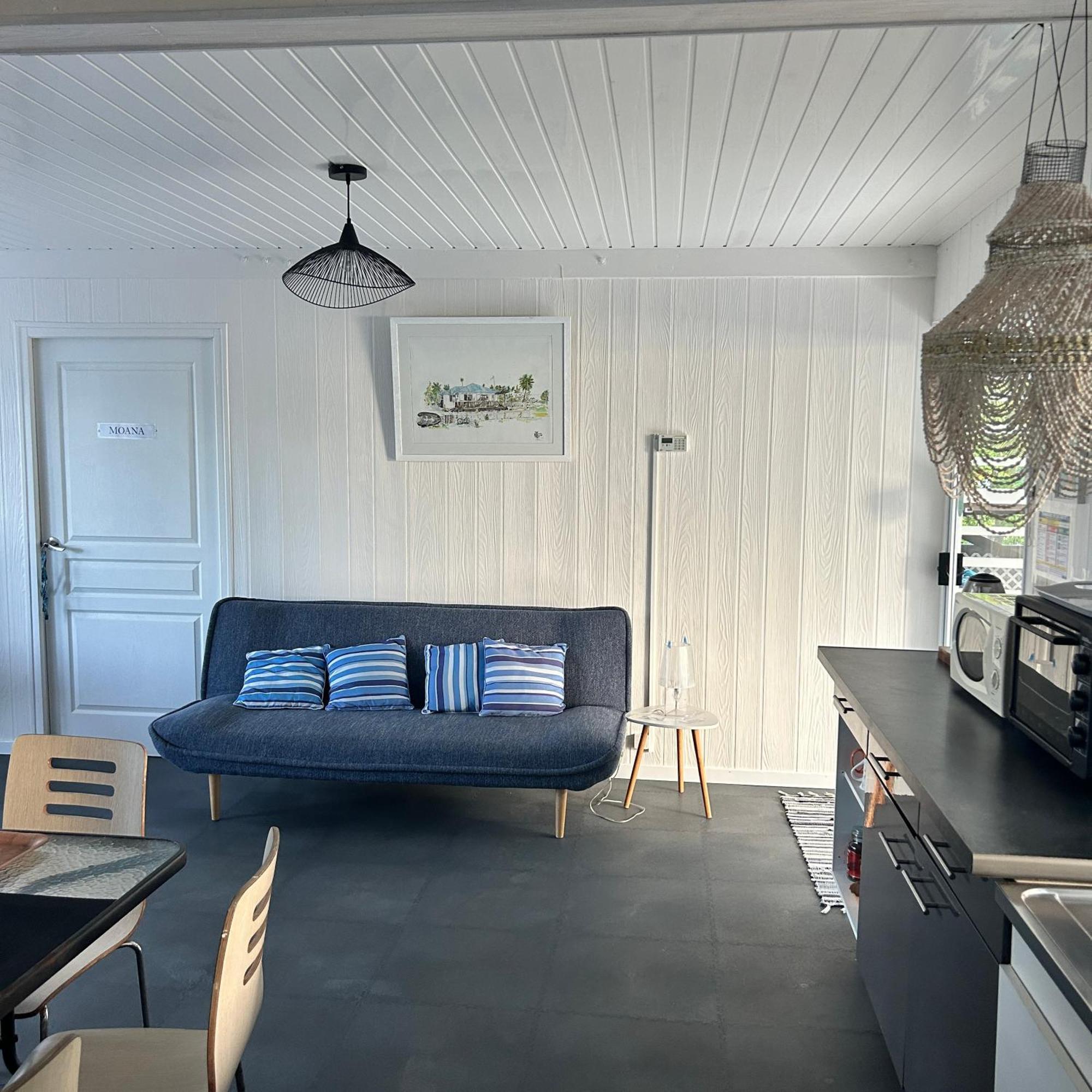 Le fare bleu Tiputa Rangiroa Apartment Bagian luar foto
