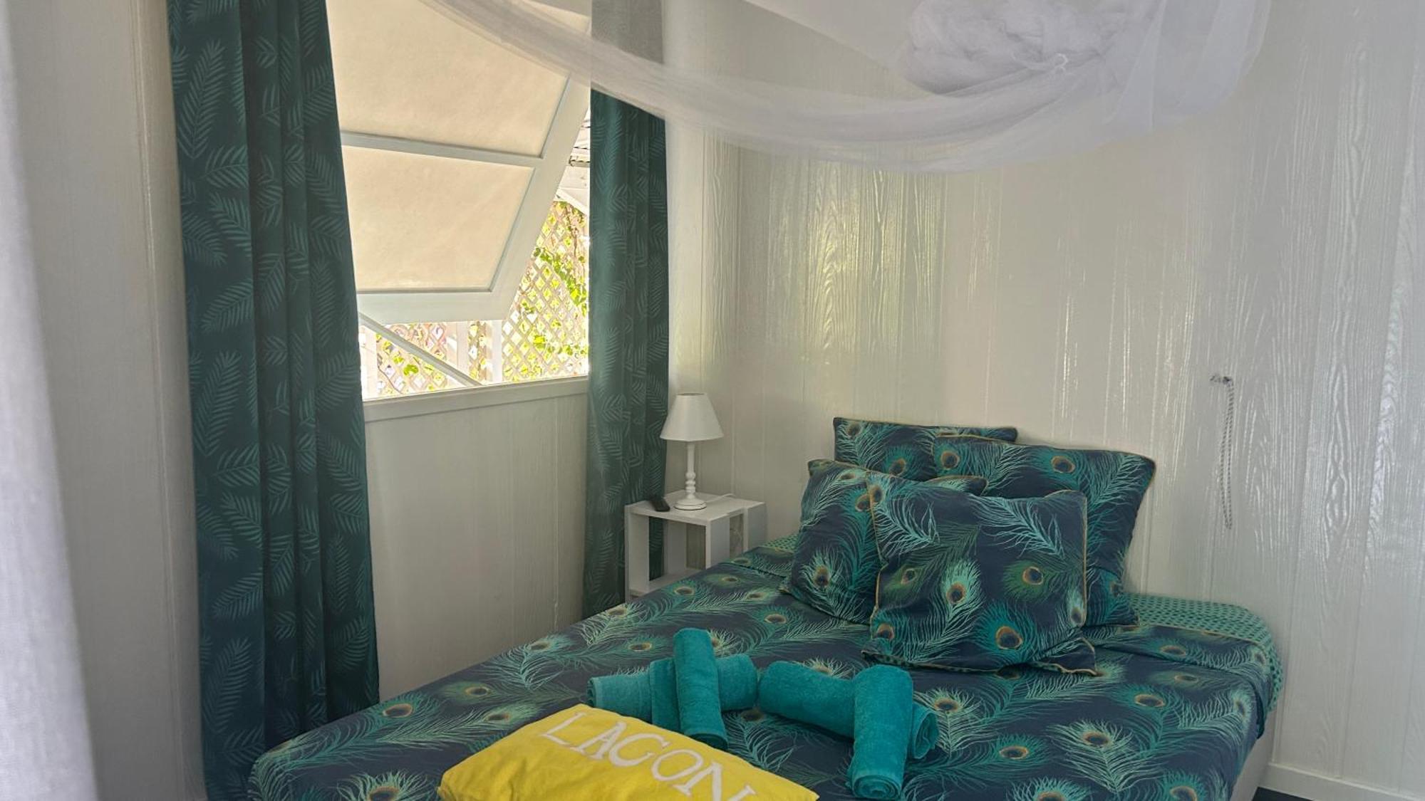 Le fare bleu Tiputa Rangiroa Apartment Bagian luar foto