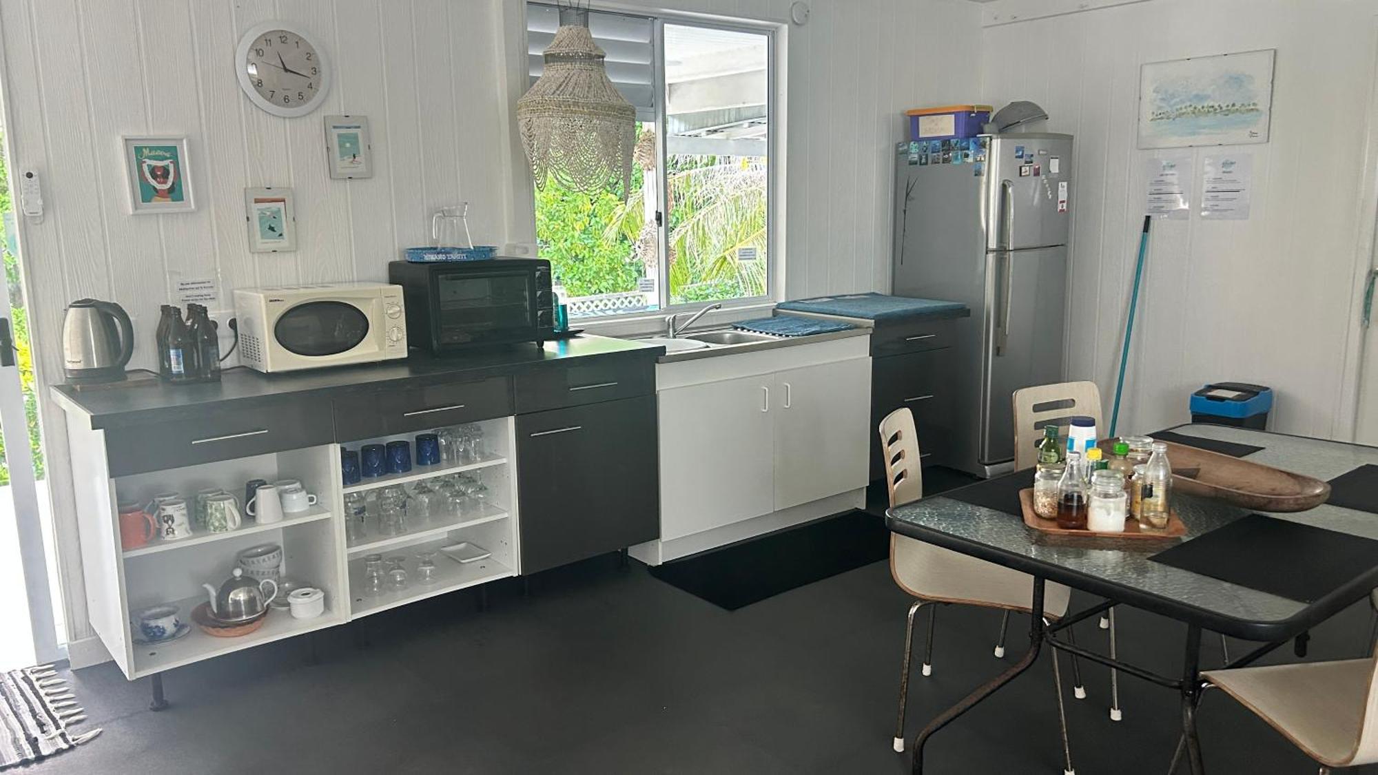 Le fare bleu Tiputa Rangiroa Apartment Bagian luar foto