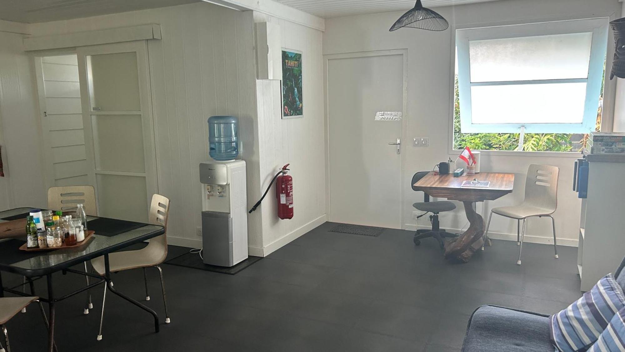 Le fare bleu Tiputa Rangiroa Apartment Bagian luar foto